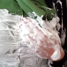MadelineOasis: Oasis Video--Trashing a Nice Suit With Shaving Cream