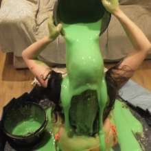 TheGungeZone: Sophia's Bikini Gunging
