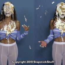 SlapstickStuff: Introducing... Naomi vs. Unfortunate Wardrobe Choices!