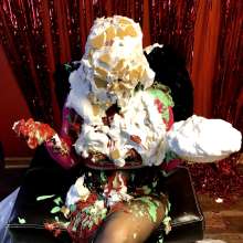 mrsbee: Bee's Holiday Shoot!  Angel wings, red and green slime, oh my!