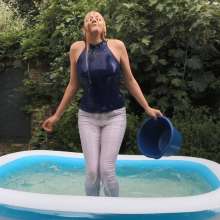 eileenvogel: W309 Wine in the afternoon Eileen in white jeans in the kiddy pool
