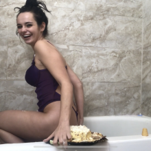 Slimed Models: Sera Cakes Herself