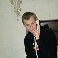 Wet Live Team: Artyom Is Soaking up His Sweat-shirt!