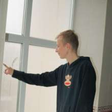 Wet Live Team: Artyom Is Soaking up His Sweat-shirt!
