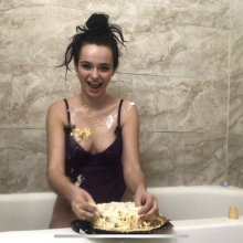 Slimed Models: Sera Cakes Herself