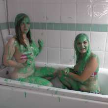 TheGungeZone: Bad Dolly and Ecce's Messy Gunge Bath