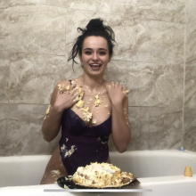 Slimed Models: Sera Cakes Herself