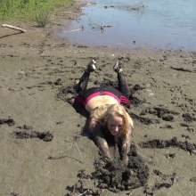 Wamtastic Jessica: Eileen Sporting the Mud Look