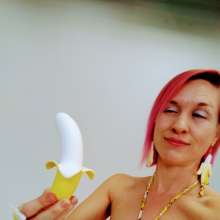 CreamMeAgain: This Girl Is Bananas!