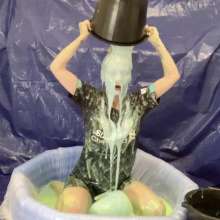 TheGungeZone: Lola's Messy Football Gunging