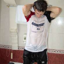 Wet Live Team: Ruslana's Home Bath!  Caution!  It's Hot Here!