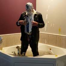 Muddawg: Tips on Enhancing a Pie or Cake for its Epic Destruction