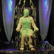 LiquidX: The Chair with Juliette