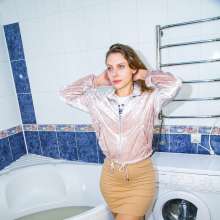 wet.look.me: Wetlook Ripping tights in bath and Group girls | Wetlook.biz