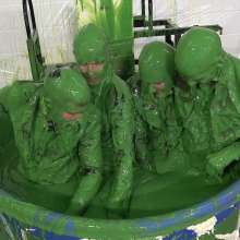 WamtasticUK: 4 Guys in Suits Gunge Dunk Tank Game