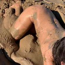 boychucker: Sexy Asian Milf cums until she squirts in the mud