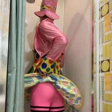 English-Gent: Sissy clown's first pieing.the poll!
