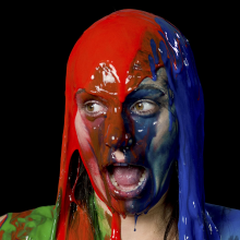 Gater: Women splashed with paint in commercials: Eizo and T-Mobile Klax