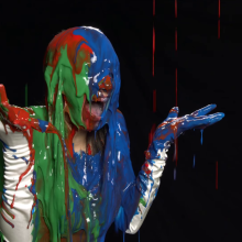 Gater: Women splashed with paint in commercials: Eizo and T-Mobile Klax
