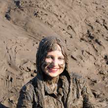 DungeonMasterOne: Festival Mud Party with Felicity and Maria!