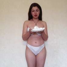 Top Messy Girls: Love Pies in White Lingerie
