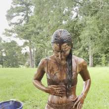 FunFilled Photography: Mallory Sploshes around in Mud!