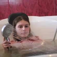 Wet Live Team: Nastya Showed Her Wet Hair, Breasts through a T-shirt And.