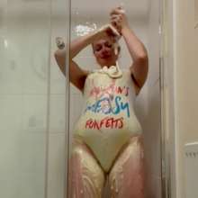 WAMfuns Messy Forfeits: Queen Peach's Swimsuit Filling--Sweet