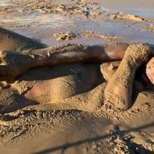 boychucker: Sexy Asian Milf cums until she squirts in the mud