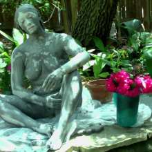 Alana SexyMessyBabes: Sexy Garden Statues