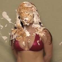 SlapstickStuff: SS105 Britney In The Naked Gun and The Greatest Pratfall Ever?