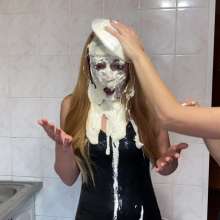 Top Messy Girls: Two Girls Pies Cream Chocolate