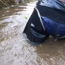 WetandMuddy: Video 80--Bobbing for Apples