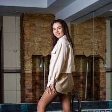 wet.look.me: Wetlook girl dressed in jumpsuit shorts, pantyhose get wet | Wetlook.biz