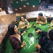 Gater: Pie fight and slime wrestling on Brazilian mini-series Novelei