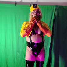 PoleTrixi: Cosplay for a mess