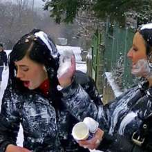 MrCoolDJ: *Specifically for Producers* Who can create a winter clothing messy custom?