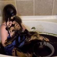 Chloe of PieroProductions: Chloe Is... Mudlarking