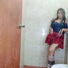 WetPlace: Jazminss Shower In Plaid Skirt