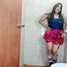 WetPlace: Jazminss Shower In Plaid Skirt