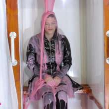 CandyCustard: Lottii PVC Gungetank Quiz 2