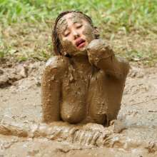 dlodoski: Nina, Mud Pole Arousal--Photos