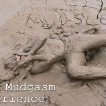 VioletVixen: Mud Slut Violet's First Outdoor Mudgasm