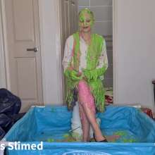 Aussie girls slimed: Office Girl Sharni Gets Slimed