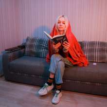 Wet Live Team: Read Book?  Don't Forget to Get Completely Wet Girl