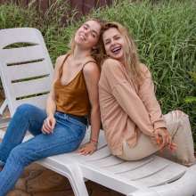 wet.look.me: Wetlook funny girls swimming in the pool | Wetlook.biz