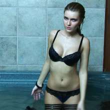 Lara_eurowam: Vivien Is Soaking Herself in the Jakuzzi