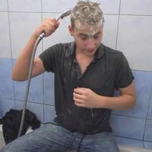 Wet Live Team: Wet Casual Look and Great Shampoo after Tea Time