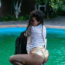 wet.look.me: Wetlook girl in tights dancing twerk in pool | Wetlook.biz
