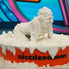 cadaio: Shaving cream pie slide recreation with bing!